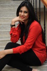 Zara at Bhai Triple Platinum Disc